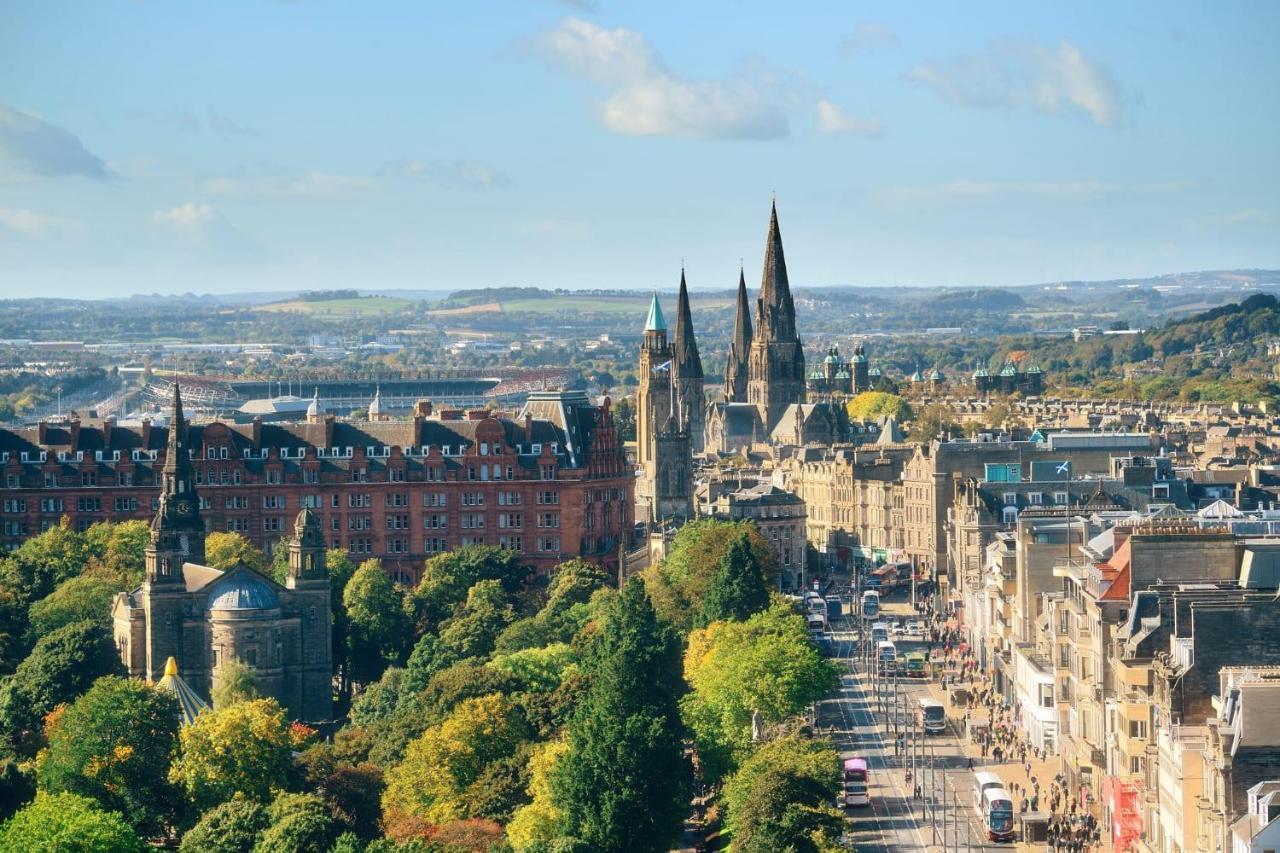 Spacious City Centre Family Room Edinburgh Buitenkant foto