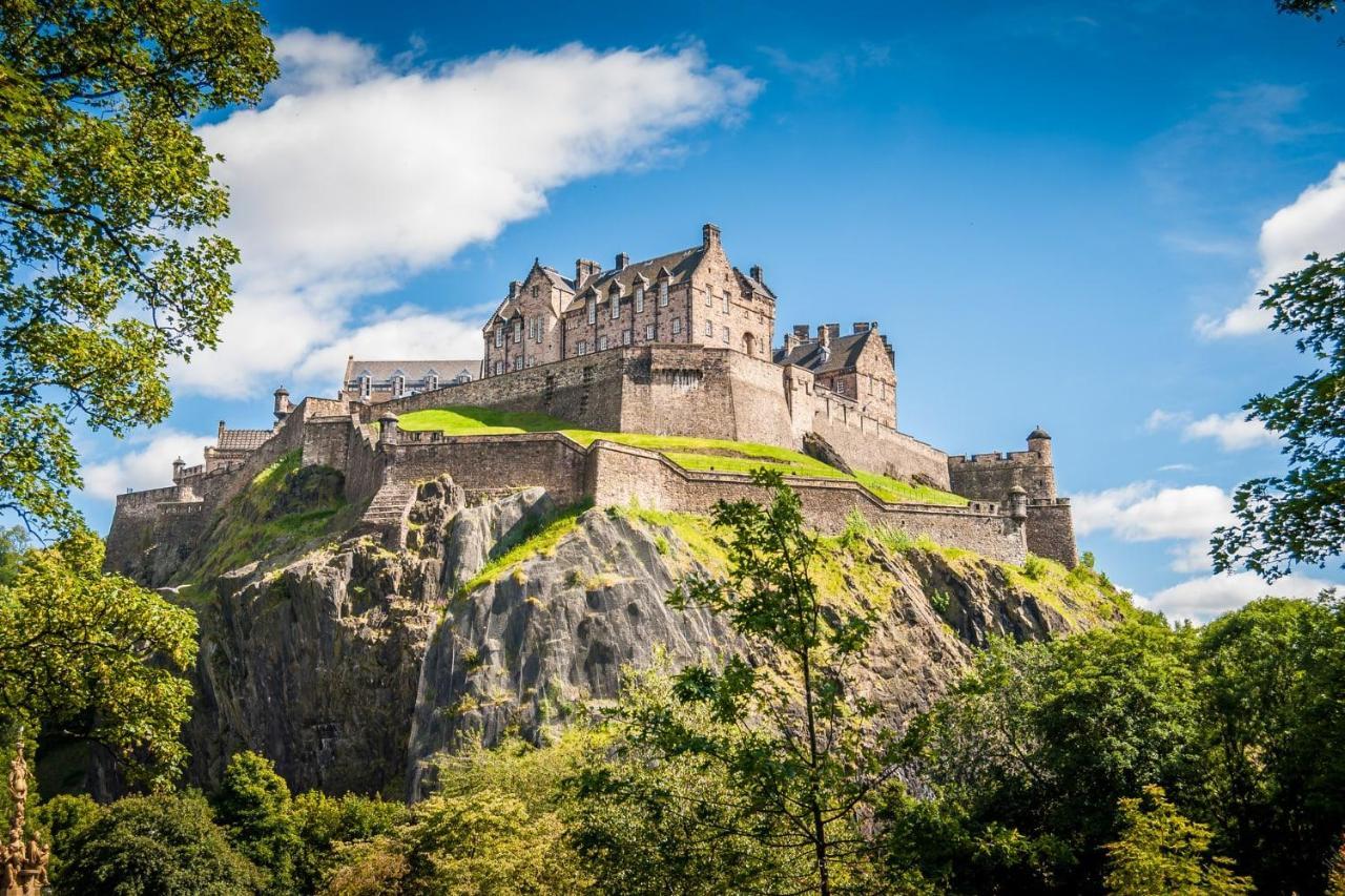 Spacious City Centre Family Room Edinburgh Buitenkant foto